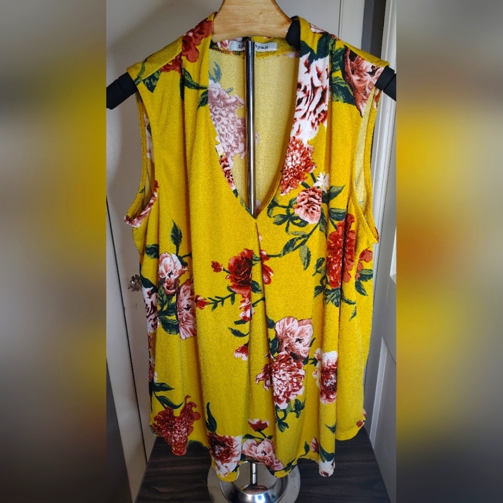 Lynn Ryan XL Sleeveless Blouse – Mustard Yellow Floral Print Top
